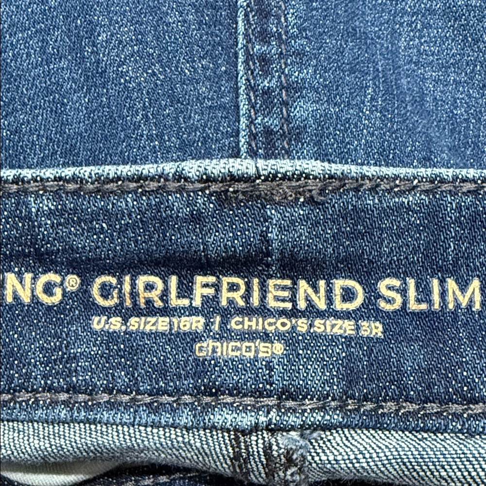 Chico's Dark Blue Embroidered Slimming GirlFriend Slim Leg Ankle Jeans Size 16 - Picture 3 of 10